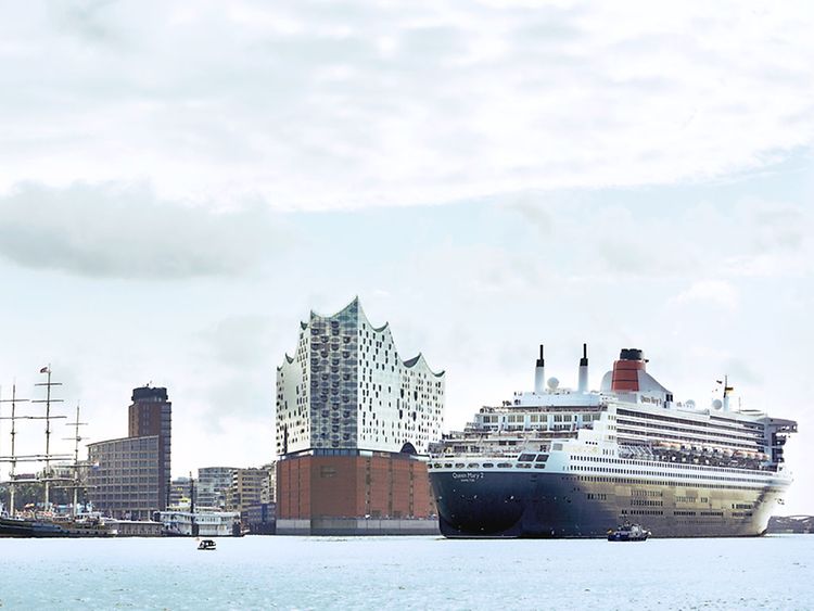  Experience the city from the waterside.