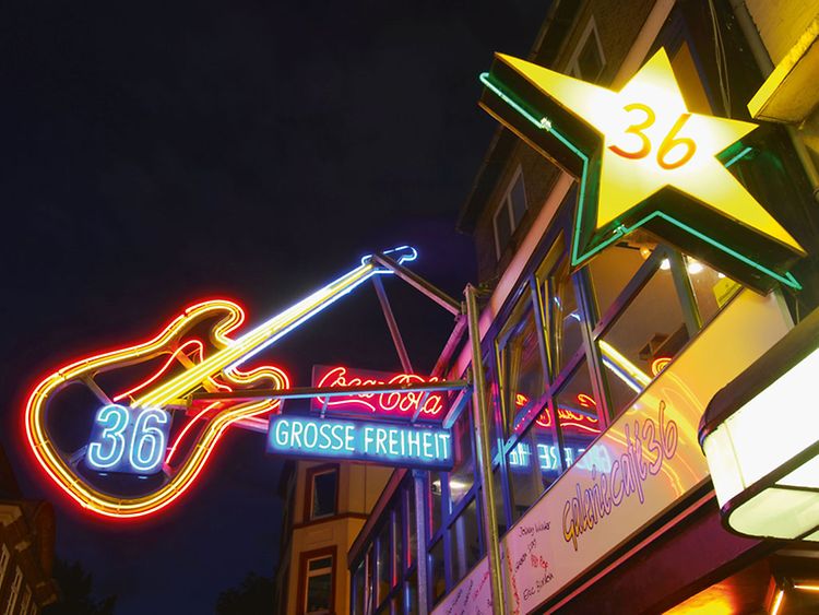  Explore Hamburg's nightlife