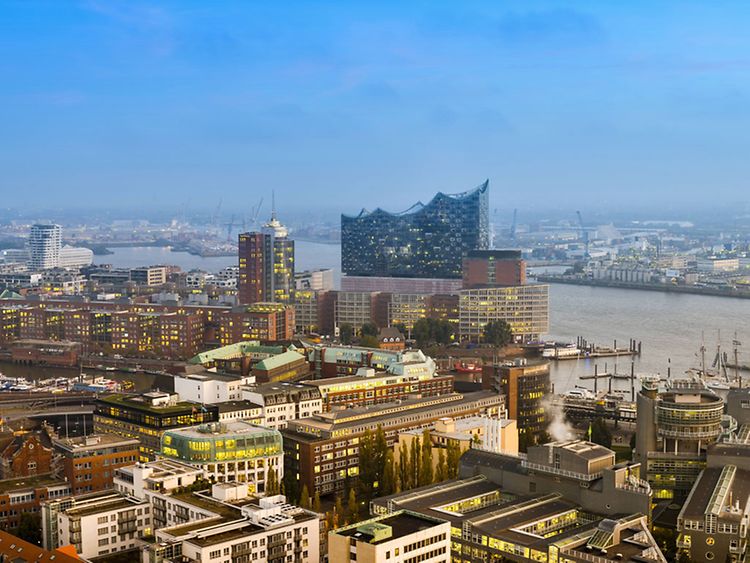  HafenCity district with its new attraction Elbphilharmonie