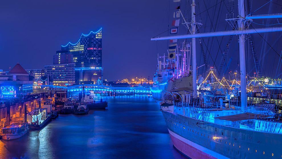  Hamburg Blue Port