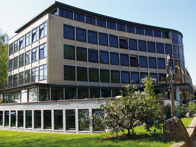  Fresenius Private University building