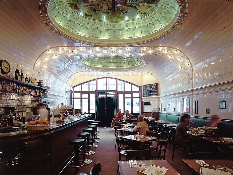  Café Paris in Hamburg, Germany