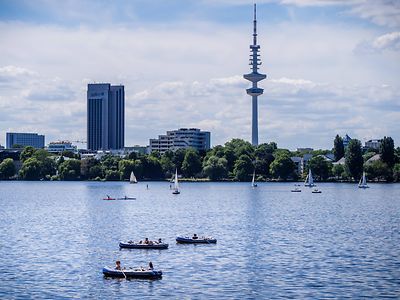  Boats on the Outer Alster lake