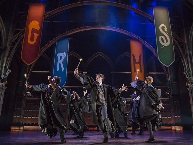  Harry Potter and the Cursed Child